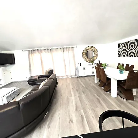 Villa Sunshine - *